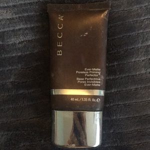Becca Ever Matte Pore-less Priming Perfecter